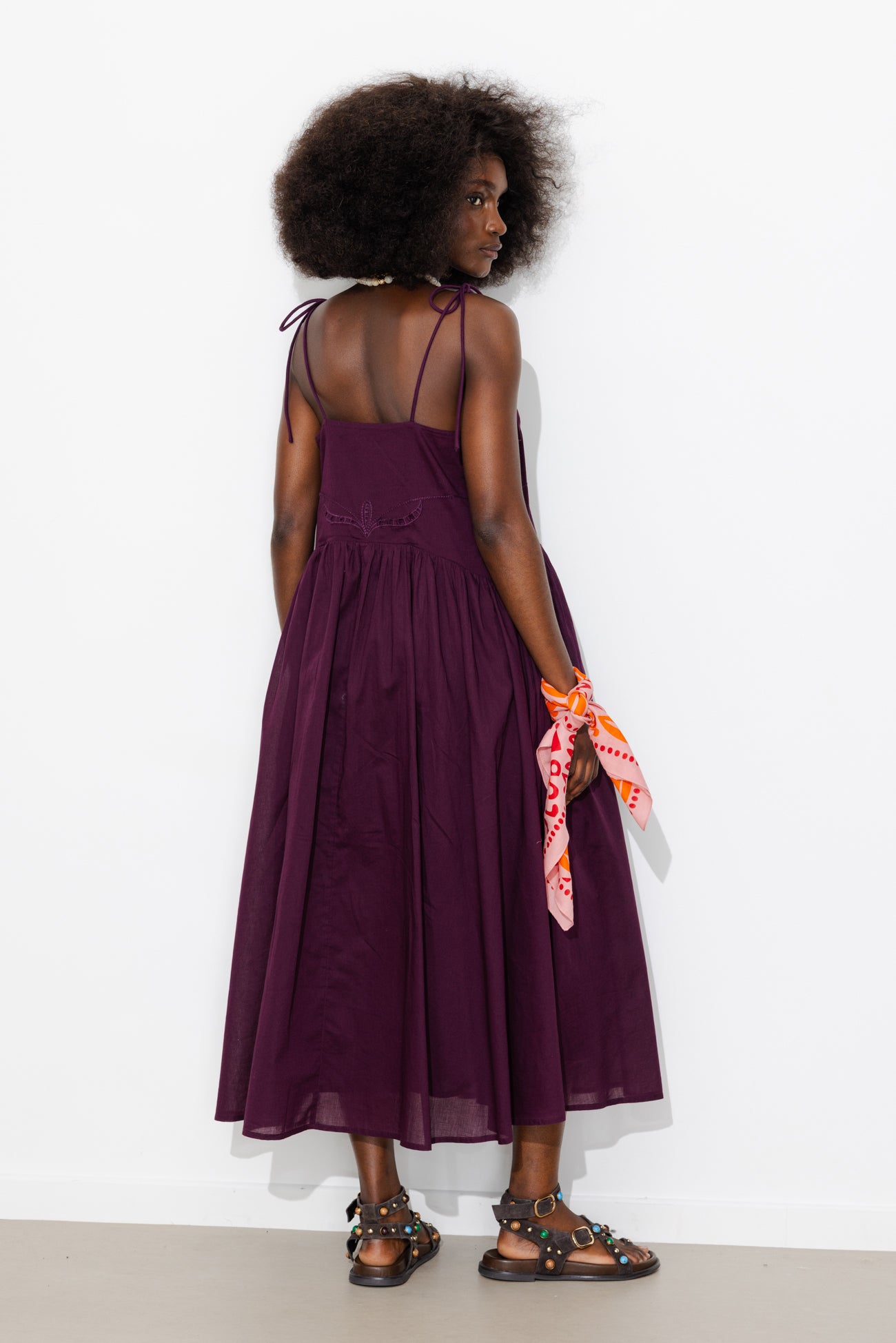 Vestido de tiras bordado