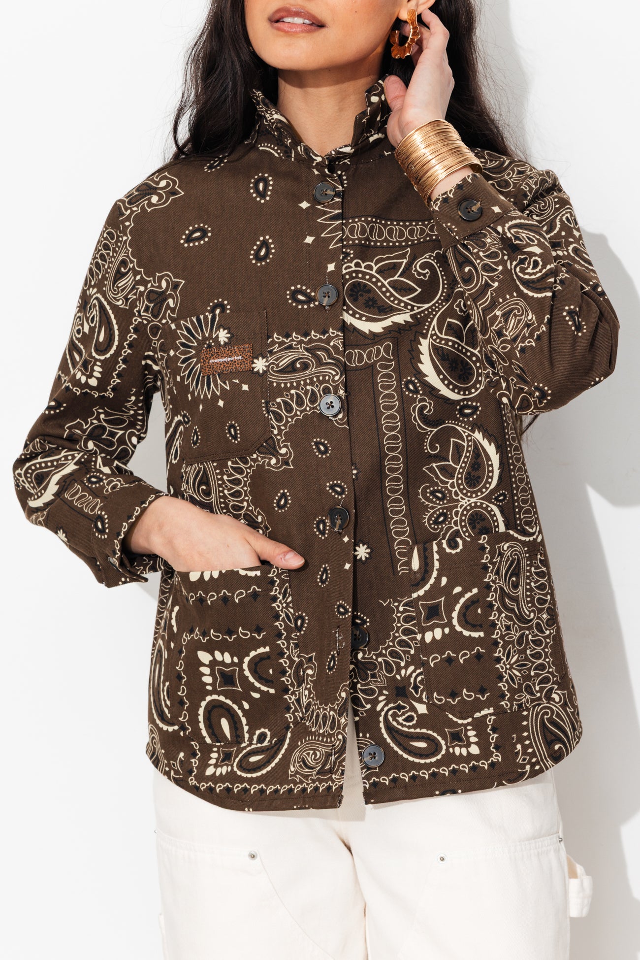 Modelo de roupa jaqueta ALMA