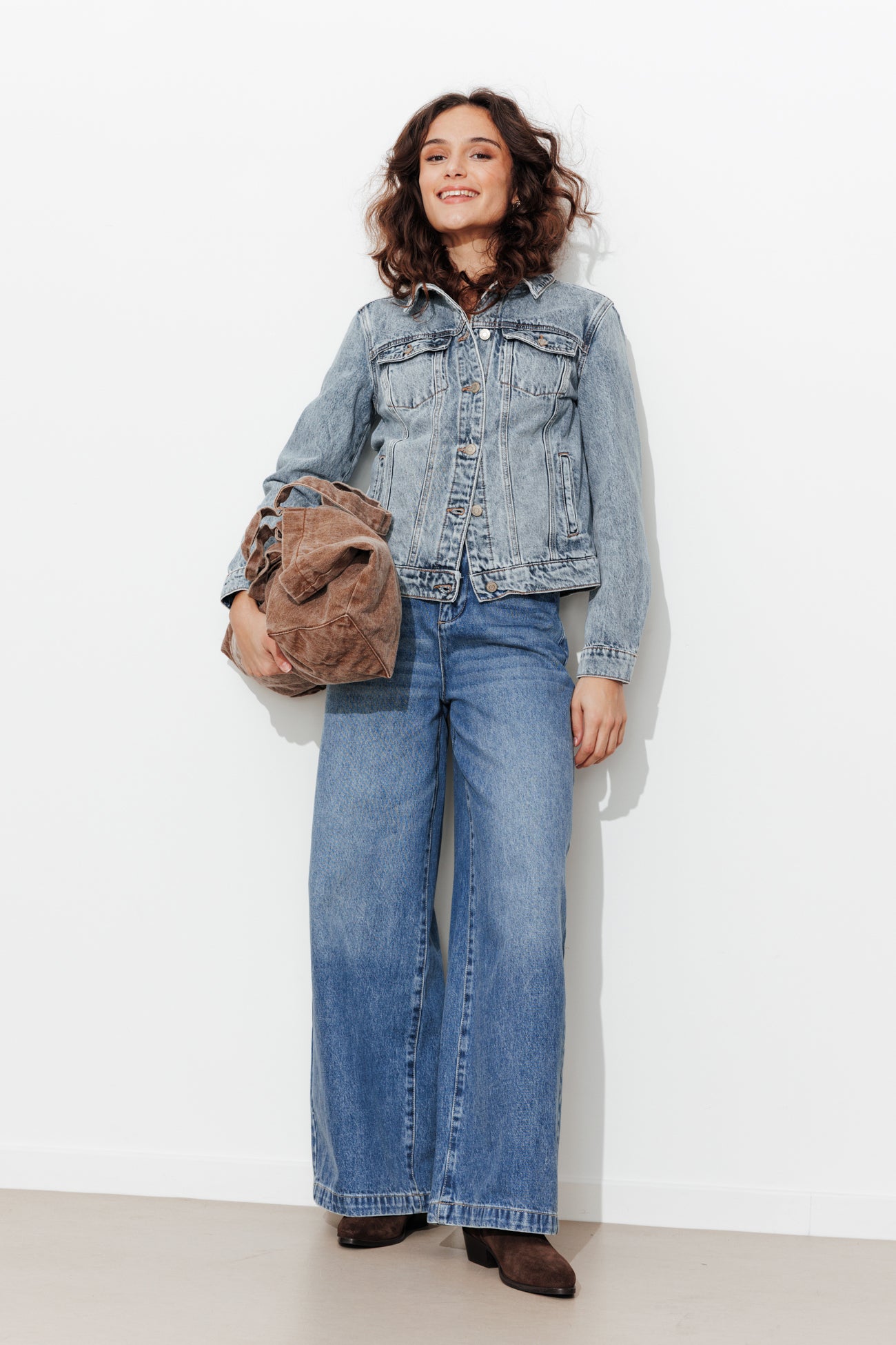 Jaqueta de denim desbotado
