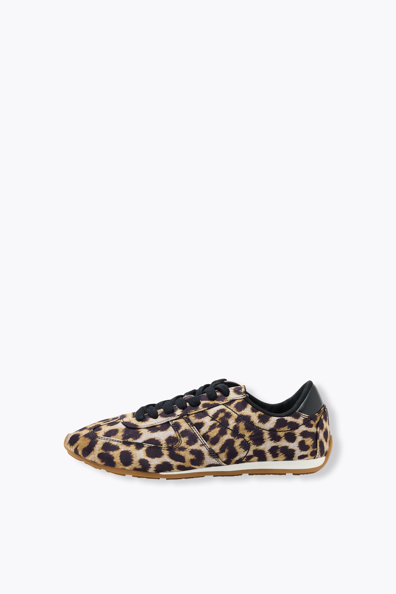 Tênis de lona com estampa de leopardo
