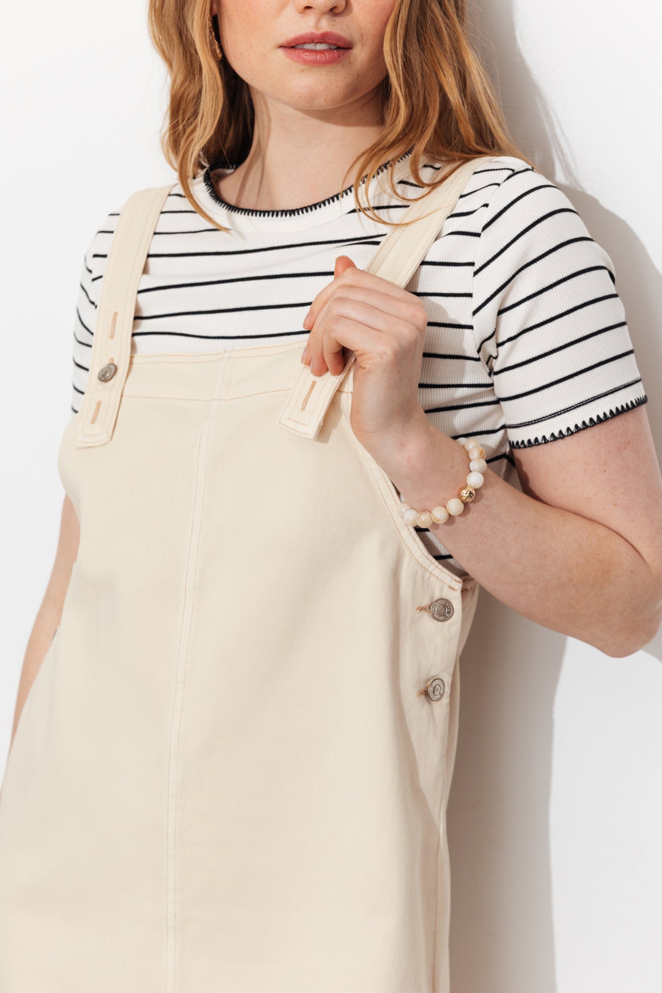 Vestido de macacão de denim curto