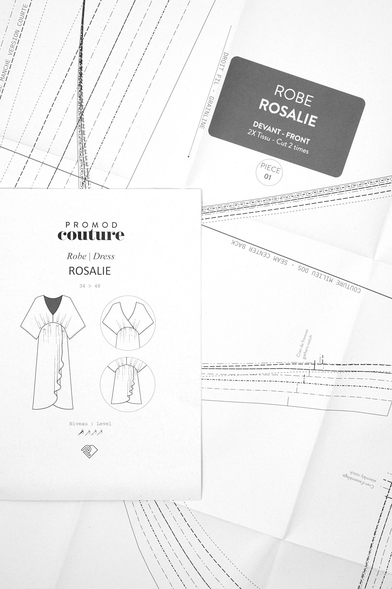 Modelo de vestido de papel ROSALIE