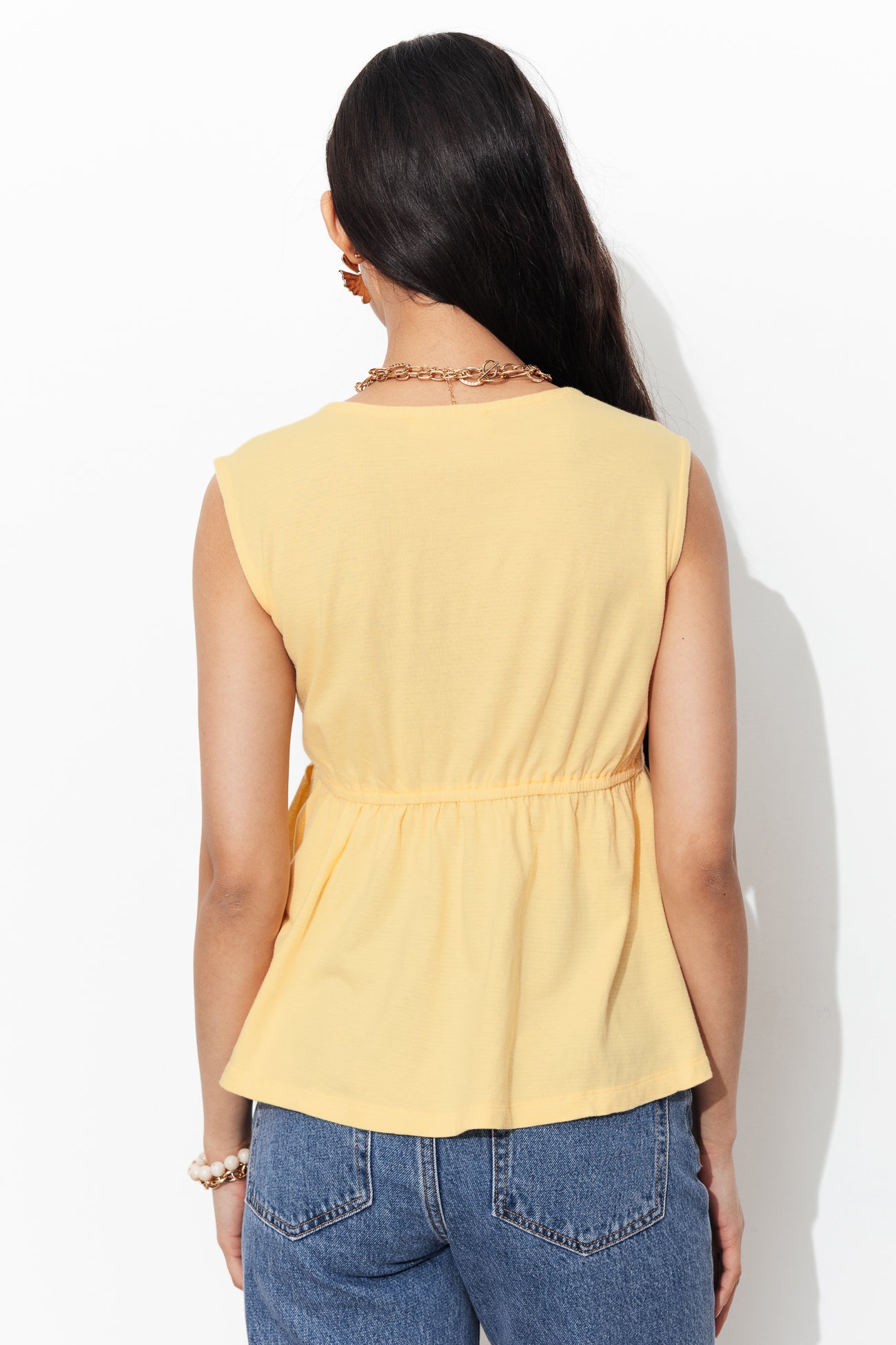 Blusa com bordado floral