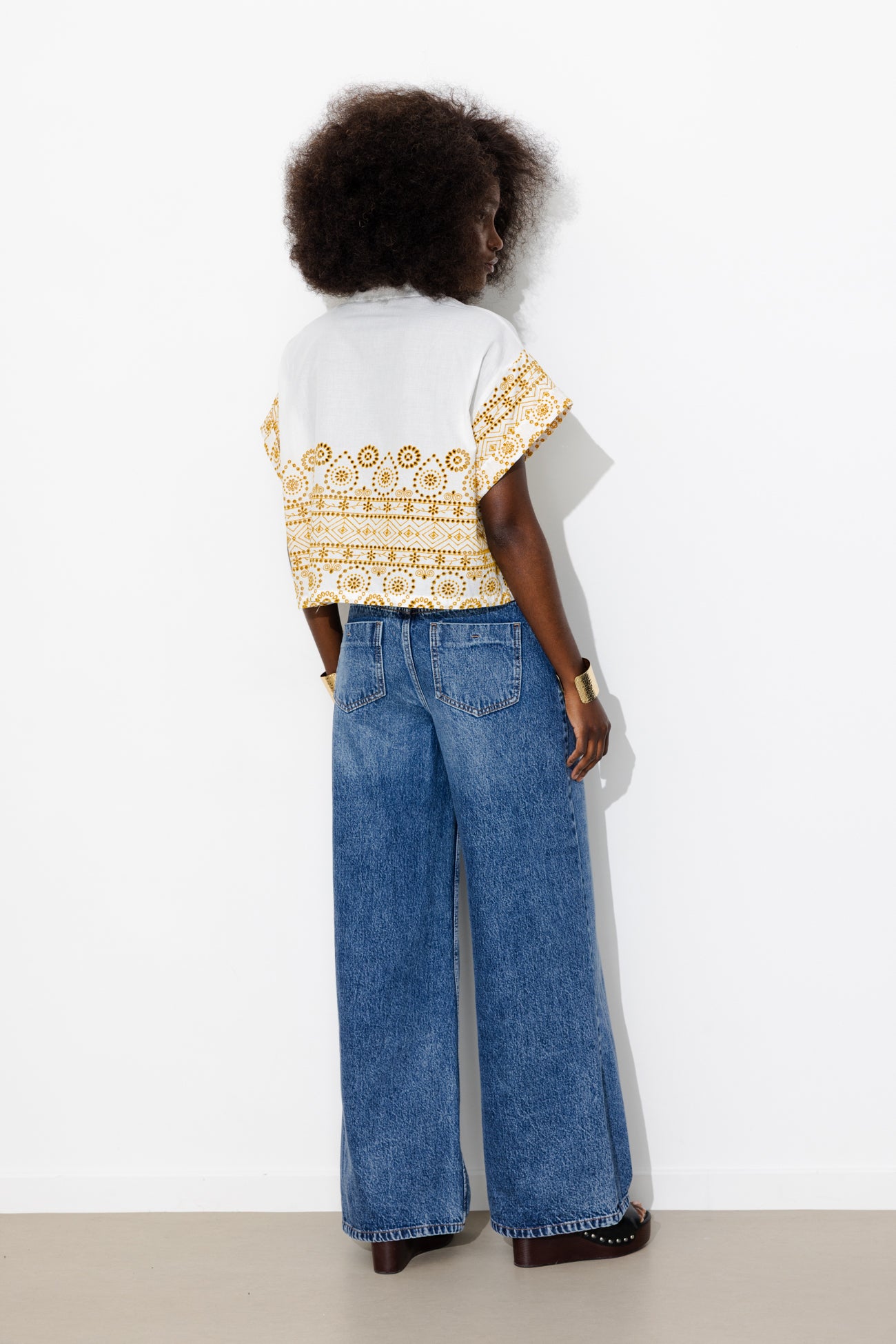 Camisa de broderie anglaise