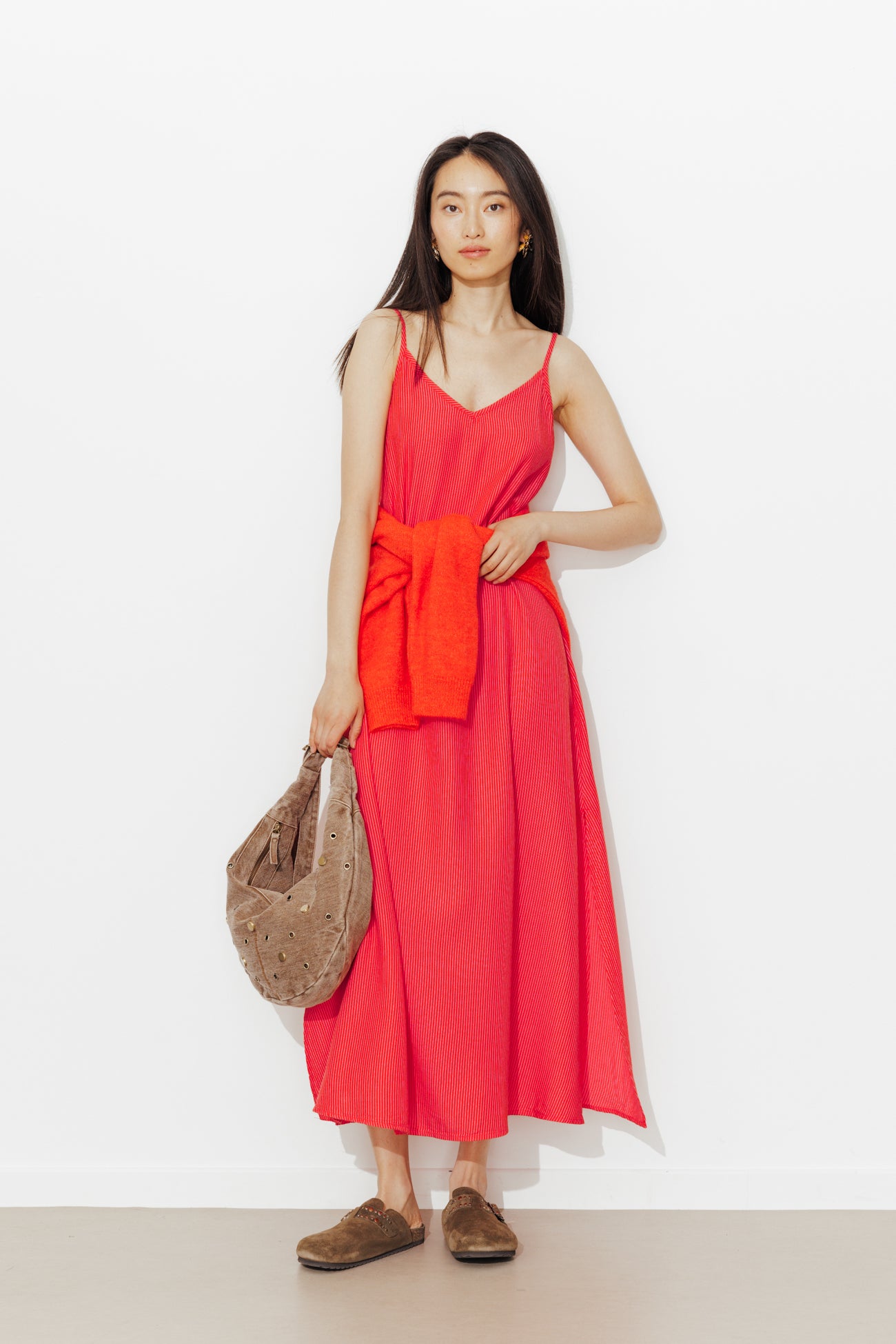 Vestido fashion com tiras