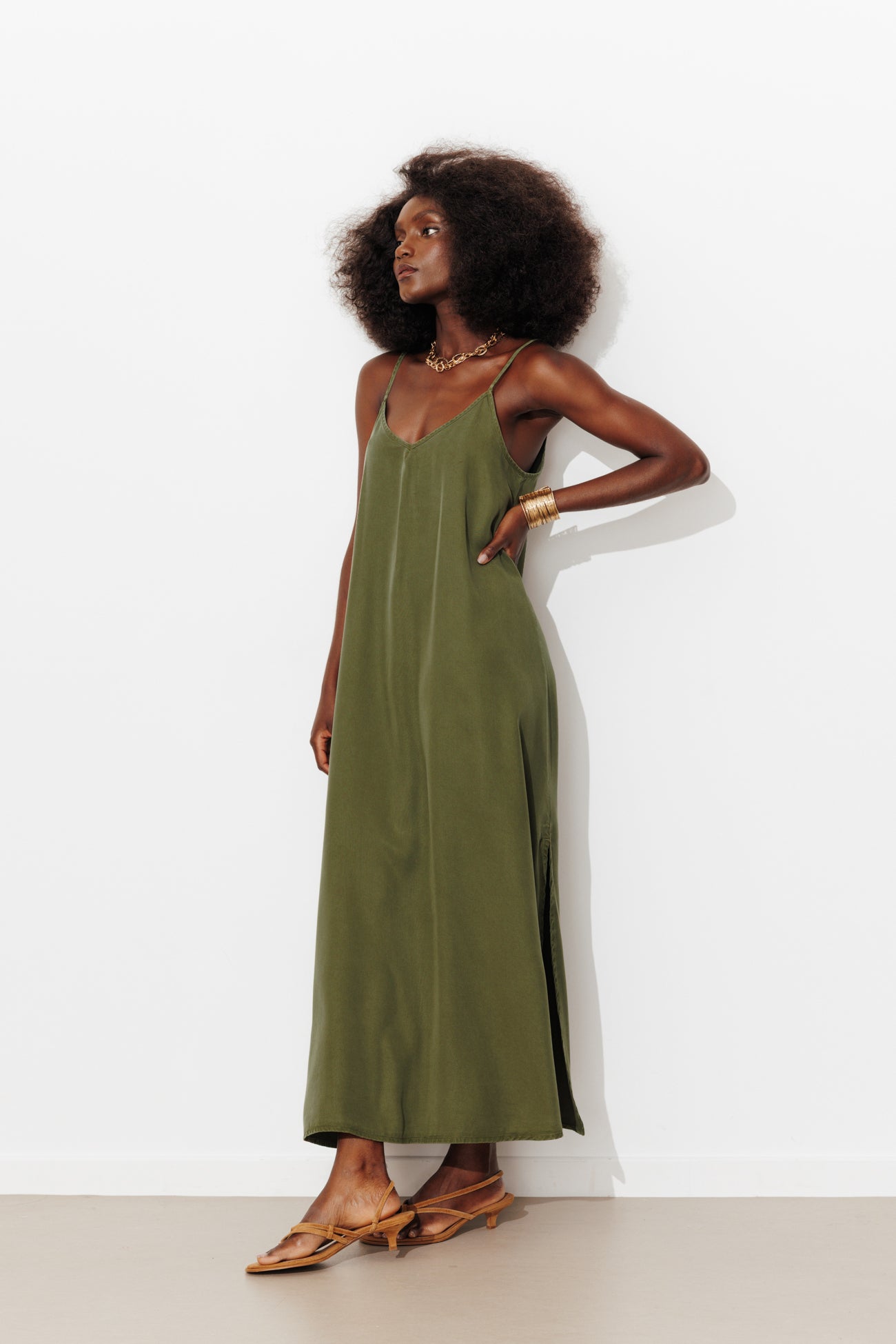 Vestido longo simples de liocel