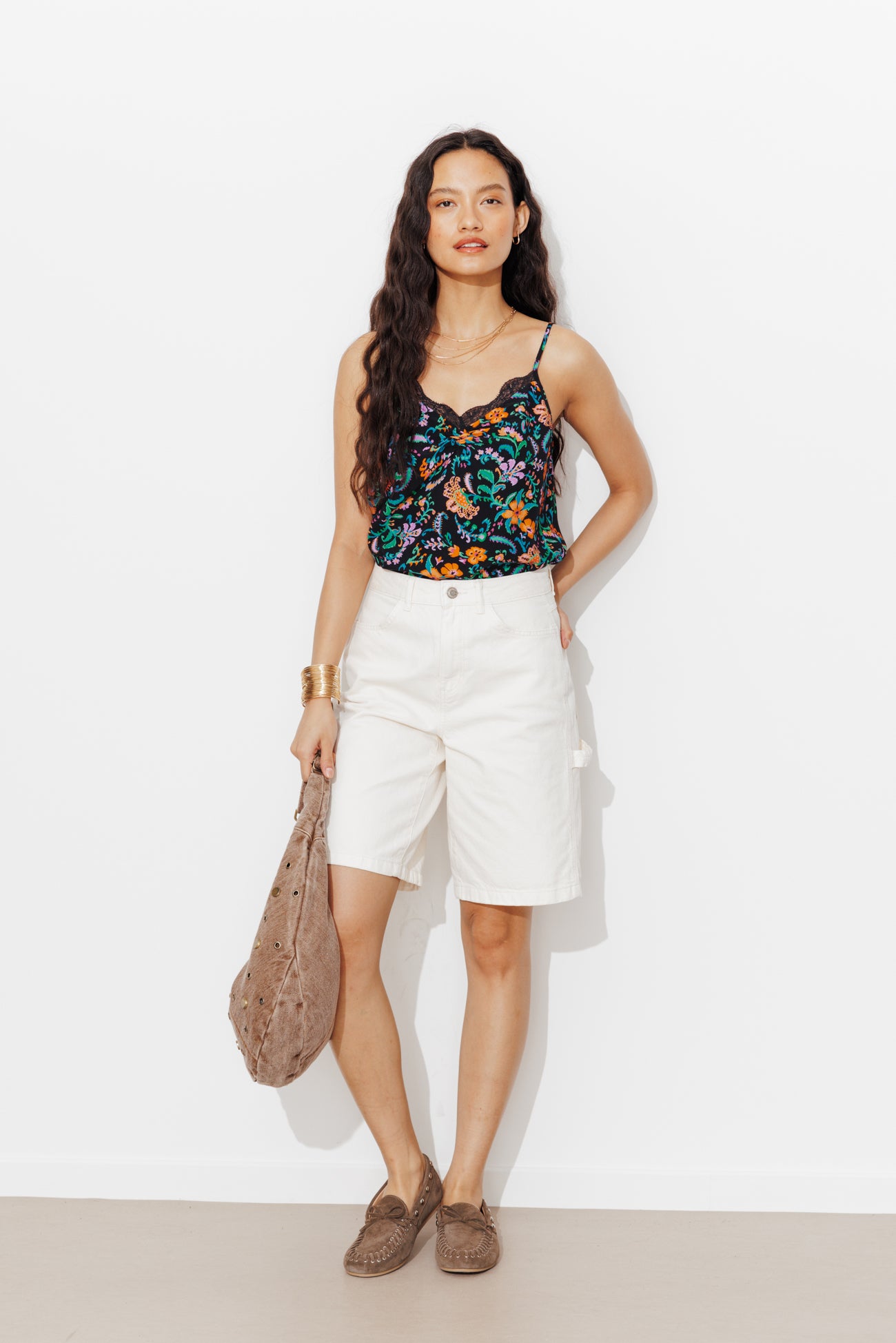 Top com detalhe de renda estampada
