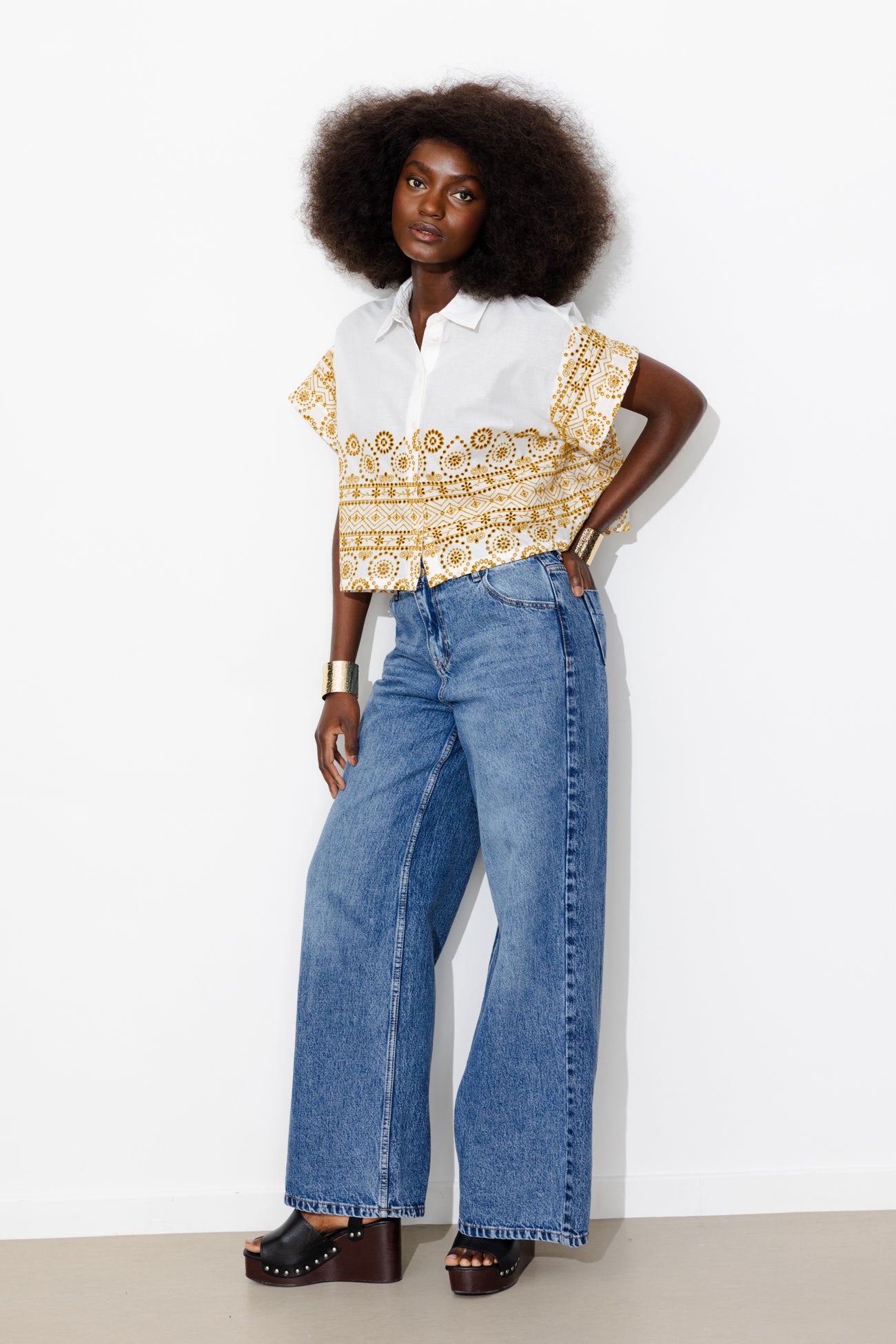 Camisa de broderie anglaise