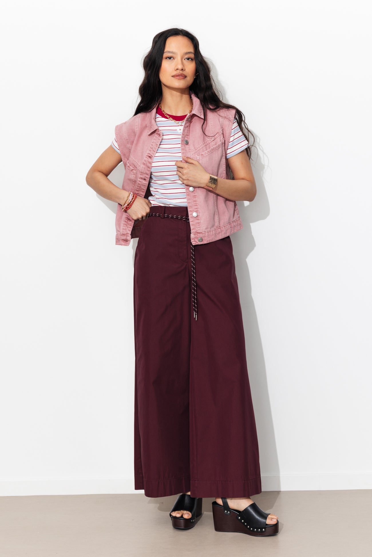 Jaqueta de denim sem mangas LEONIE