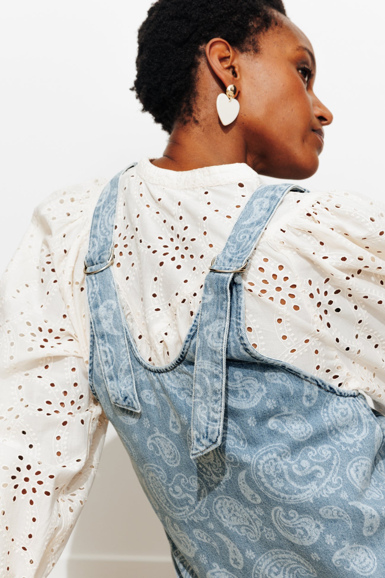 Vestido de denim com estampa